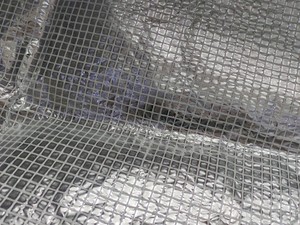 Membrana de Control de Vapor y Reflectante de Calor de 90 g/m² Hecha de Lámina de Aluminio, Malla de PE y Película de PE - Product Image 4