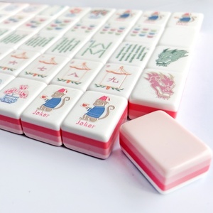 Venta al por Mayor de Fichas de Mahjong Americanas, Juego de Fichas de Mahjong Americanas con Degradado de Polvo Suave de 4 Capas, Patrón Floral y Animal - Product Image 2