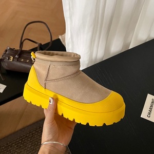 Bottes d'hiver tendance pour femmes mi-mollet 2025, cuir véritable de haute qualité, antidérapantes, respirantes, chaussures sans laine tendance - Product Image 4