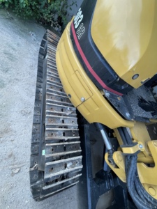 Excavatrice sur chenilles CAT 303C d'occasion à vendre, 3 tonnes, 95% neuve, avec certifications EPA et CE, hydraulique d'origine CAT 303CR - Product Image 5