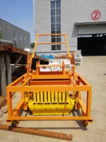Chine Machine portative de fabrication de briques de ponte d'oeufs de petit moteur diesel mobile abordable de QMR4-45 pour le grand bénéfice fabriqué en fabricant