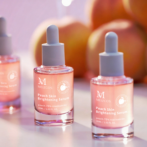 Suero Facial Hidratante e Iluminador con Extracto <span class=keywords><strong>de</strong></span> Melocotón Coreano 30ML OEM ODM, para Tono <span class=keywords><strong>de</strong></span> Piel Desigual, con 70% <span class=keywords><strong>de</strong></span> Niacinamida - Product Image 1