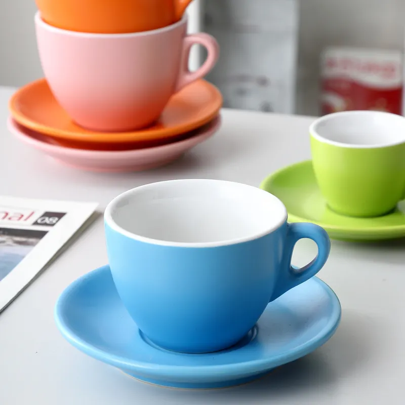 Toptan yeniden kullanılabilir özel çay bardağı ve altlık seramik kahve setleri promosyon için