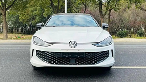 รถยนต์โฟล์คสวาเกน ลามาโนด์ แอล สีเทา ปี <span class=keywords><strong>2022</strong></span> 2023 2024 รุ่น 280tsi DSG Cool Hot Edition แบบซีดาน เกียร์อัตโนมัติ ใช้เชื้อเพลิงธรรมดา - Product Image 3