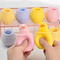 Jouets en silicone anti-stress en gros : tasses à presser amusantes en forme d'écureuil et de souris au fromage, mignons et décompressants