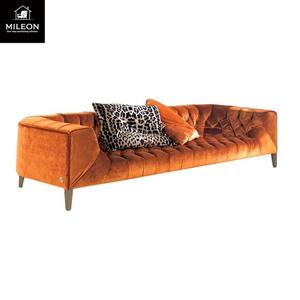 أريكة فاخرة عصرية لغرفة المعيشة، أريكة برتقالية قابلة للتخصيص بنمط تشيسترفيلد مبطنة من القماش المخملي للفيلات - Product Image 6