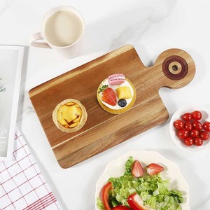 Planche à découper en bois d'acacia de qualité supérieure avec rainure pour les jus, surface de découpe réversible pour la préparation des aliments en cuisine, disponible à la vente - Product Image 5