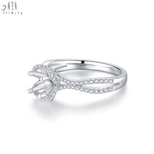 Bague de fiançailles classique exclusive en or blanc 18 carats avec diamant naturel, sans pierre principale, pour femme - Product Image 3