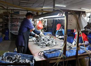 Válvula de bola de acero inoxidable con Control Manual de alta calidad, válvulas roscadas hembra de 3 piezas para uso alimentario/médico/químico - Product Image 6