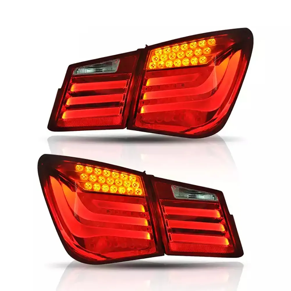 Sepasang rakitan lampu belakang mobil untuk Chevrolet Cruze 2010-2014 suku cadang penyetelan lampu sinyal rem LED sistem lampu belakang mobil