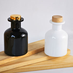 Vente en gros de haute qualité carré clair 50ml 100ml 150ml 200ml vide <span class=keywords><strong>parfum</strong></span> givré diffuseur de roseau bouteille en verre avec couvercle à vis - Product Image 2