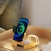 Cargador inalámbrico magnético plegable 3 en 1, reloj despertador de escritorio con luz Led Digital, carga inalámbrica rápida, reloj para teléfono inteligente, auriculares