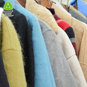 Cappotto Invernale Usato da <span class=keywords><strong>Donna</strong></span> in Lana Pettinata, Abbigliamento di Seconda Mano - Product Image 4