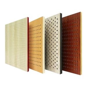 Panneaux muraux intérieurs modernes en WPC Lambrin, mousse acoustique 3D insonorisante, revêtement décoratif pour hôtels et écoles - Product Image 4
