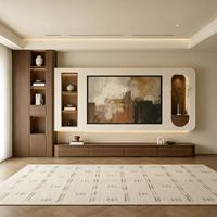 Meuble TV mural moderne en bois avec étagères ouvertes et console longue et basse