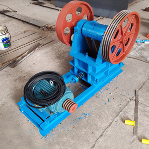 Trituradora de mandíbulas de diseño compacto para uso en laboratorio y trituración de residuos de construcción, capacidad máxima de 10t/h, color azul, motor AC. - Product Image 3