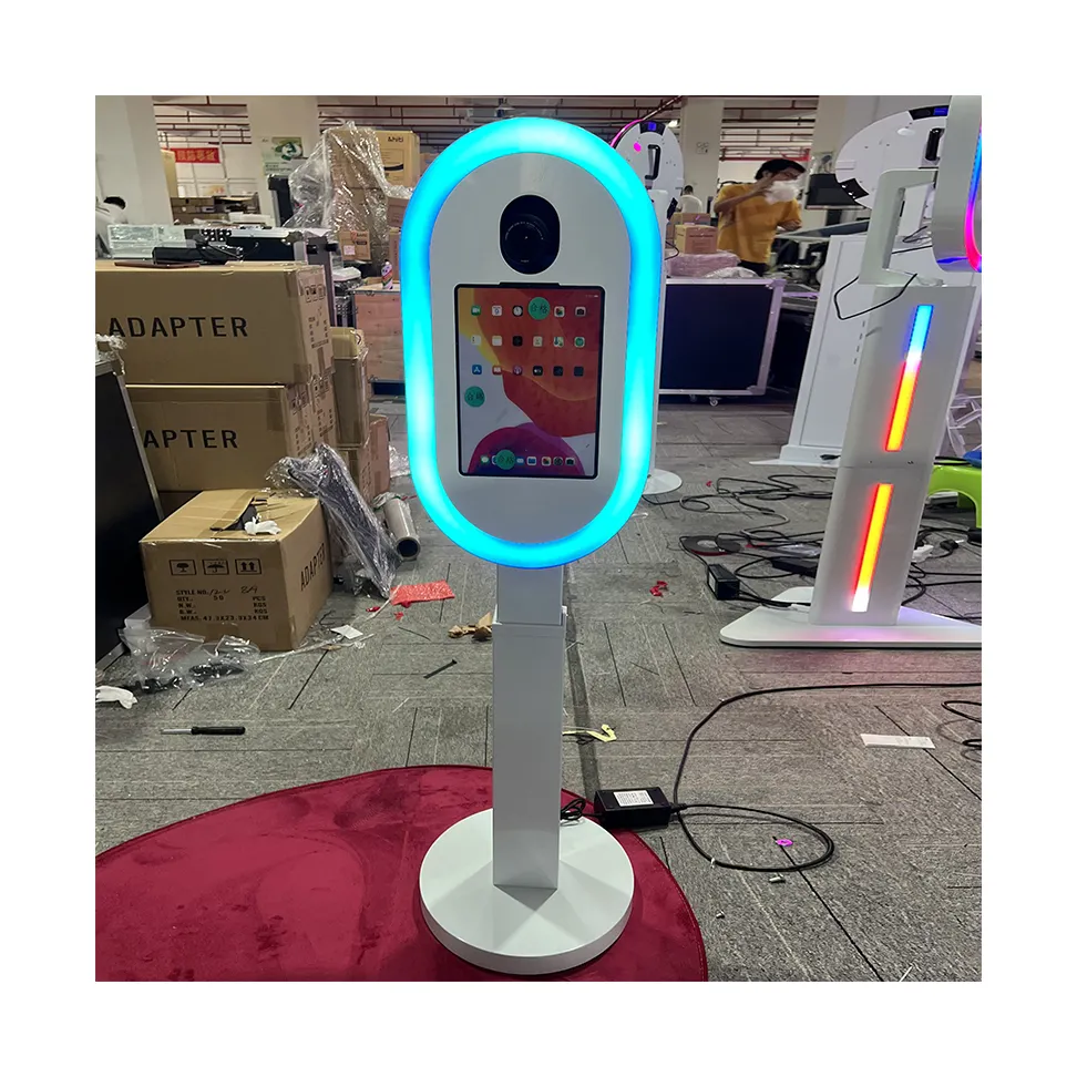 2024 Hochwertiger Ipad Fotokabine mit Lcd-Bildschirm tragbares Ringlicht Oval Ipad Selfie Fotokabine Partyzubehör