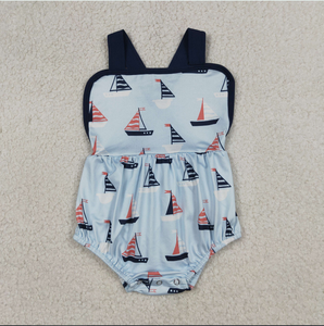 Conjunto de Ropa para Bebés Hermanos: Camiseta con Estampado de Barcos y Pelele con Tirantes - Product Image 2