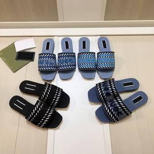 202Designer Women <b>Sandals</b> Luxury Fashionable <b>Flat</b> Beach Slippers Hot Sale Open Toe Light Weight PU Upper Rubber Midsole - Product Image 3