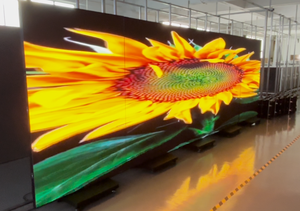 King vision led Trifold <span class=keywords><strong>3</strong></span>-seitig faltbar P2.5 P1.86 P1.25 Innen werbung LED Banner Digital LED Poster Display Bildschirm beweglich - Product Image 4