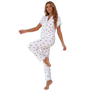Conjunto de <span class=keywords><strong>Pijama</strong></span> con Estampado de Cerezas para <span class=keywords><strong>Mujer</strong></span> - Ropa de Dormir de Gran Venta con Ribete Bordado Soluble en Agua, <span class=keywords><strong>Manga</strong></span> <span class=keywords><strong>Corta</strong></span> y Pantalones Largos - Product Image 5