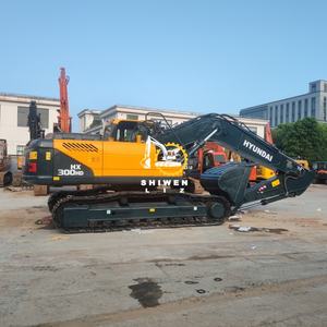 Excavadora de Ruedas Hyundai HX300HD Usada en Buenas Condiciones, Bajo Precio, Color Amarillo, Alta Potencia de Excavación, Motor y Bomba Incluidos, 1 Año de Garantía - Product Image 3