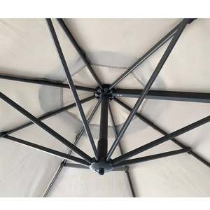 Mini parasols romains en métal pour patio extérieur à suspendre, en vente - Product Image 4