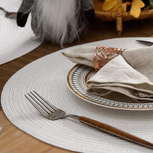 เสื่อปูโต๊ะรับประทานอาหารสำหรับงานแต่งงานประดับด้วยบีจิวเวอรี่ผ้าคอตตอนทรงกลมถักโครเมี่ตกันน้ำเสื่อลายสก็อตสไตล์สถานที่ sukura - Product Image 1