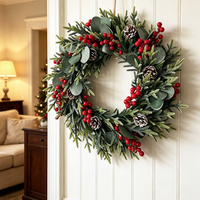 Handgefertigter Künstlicher Kiefer-Weihnachtskranz mit Roten Beeren, Eleganter Weihnachtskranz für Haustür, Feiertagsdekoration für Zuhause und Wand