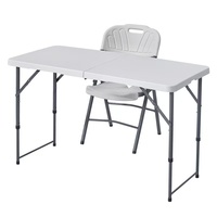 Table pliante en plastique HDPE à pieds droits, légère et portable, idéale pour le camping, les fêtes, les mariages, les formations et les événements en extérieur.