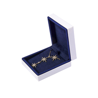 Scatola d'imballaggio dei gioielli di carta magnetica del regalo del cartone bianco superiore di vibrazione su ordinazione all'ingrosso di Romi