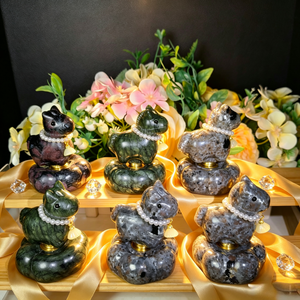 Figurine d'animal mignonne en cristal de haute qualité à prix d'usine, cheval rotatif en matériaux mixtes pour décoration de bureau et cadeau de fêtes - Product Image 1