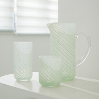 Ensemble de carafes et de tasses en verre givré côtelé avec diffuseur d'arômes, couleur personnalisée, pour la décoration de la maison, de l'hôtel, ou comme cadeau
