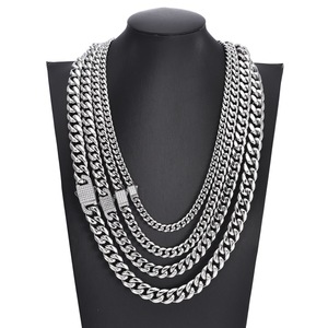 Collier chaîne plaqué or 316 Moissanite diamant naturel avec acier inoxydable plaqué or rose cadeau de mariage en gros pour elle - Product Image 1