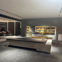 Table de bureau moderne de luxe en forme de L incurvée, sur mesure pour les managers et les dirigeants