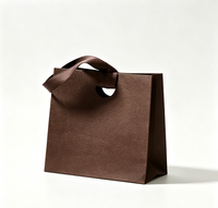 Ensemble de sacs cadeaux en papier gaufré de luxe et de boîtes rigides pour bijoux, emballage cadeau personnalisé avec ruban satiné uni pour bijoux