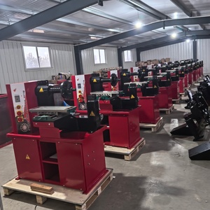 Machine de redressage de jantes de voiture en alliage, équipement de réparation et <span class=keywords><strong>d</strong></span>'entretien des fissures du moyeu de <span class=keywords><strong>roue</strong></span> - Product Image 3