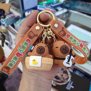 Llavero de Mosquetón 3D de Goma con Diseño de Capibara Gordito y Adorable, Colección Personalizada QuanChi, Duradero y Ecológico, Hecho en Vietnam - Product Image 3