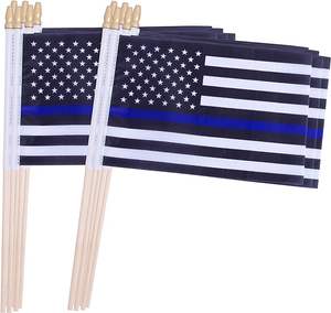 Usine de haute qualité en gros 4 "x 6" tous les pays drapeau tenant la <span class=keywords><strong>police</strong></span> américaine agitant le drapeau petits poteaux en bois - Product Image 1