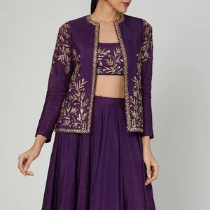 NUEVA MAGNÍFICA CHAQUETA DE BLUSA BORDADA INDIA Y PAKISTANI con VESTIDO LEHENGA 100% Patrón floral DE SEDA para ropa de fiesta - Product Image 5