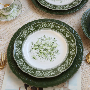 Vajilla de Cerámica Europea Clásica Retro, Platos y Tazones de Porcelana Ecológicos, Verde Oscuro de Lujo para Uso en Restaurantes y Hoteles - Product Image 4