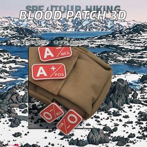 Parche de rescate de sangre cuadrado de goma 3D personalizado con adhesivo de PVC NEG POS B O AB para decorar bolsos, gorras y camisetas - Product Image 2