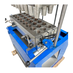 Machine manuelle multi-moules pour la fabrication de cornets de crème glacée et de gaufrettes - Product Image 2