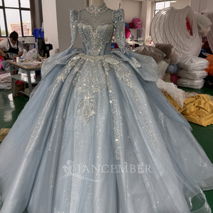 Robe de bal de Quinceañera Mc046 bleu glacé scintillant avec appliques, manches courtes, péplum, en tulle pailleté, pour soirée formelle - Product Image 5