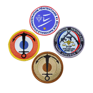 Parches Bordados en 3D Personalizados con Logotipo, Parches de Tela Chenilla para Ropa, Sombreros y Accesorios, Venta al por Mayor - Product Image 1