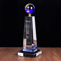 Vente en gros Nouveau design K9 verre de cristal vierge carte du monde globe trophée personnalisé bleu boule globe cristal trophée