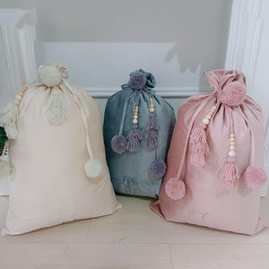 Borsa Regalo Natalizia per Sublimazione, Decorazione Natalizia <span class=keywords><strong>in</strong></span> Velluto Rosso e Bianco, Classica Borsa di Babbo Natale con Pon Pon - Product Image 1