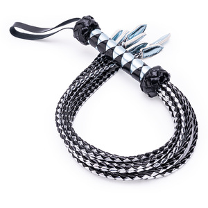 <span class=keywords><strong>Fouet</strong></span> tressé multi-queues en cuir PU artisanal SMBD avec boucle de poignet et poignée ergonomique, jouets sexuels pour adultes pour couple - Product Image 6