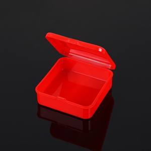 Caja de almacenamiento de plástico rectangular roja con instalación tipo gancho para accesorios de caja de dulces, número de pieza 5030 - Product Image 2