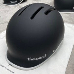 Casco de Ciclismo Transpirable con Protección para la Cabeza, Modelo Thousand Half Face, Material EPS, Unisex OB-777 - Product Image 1